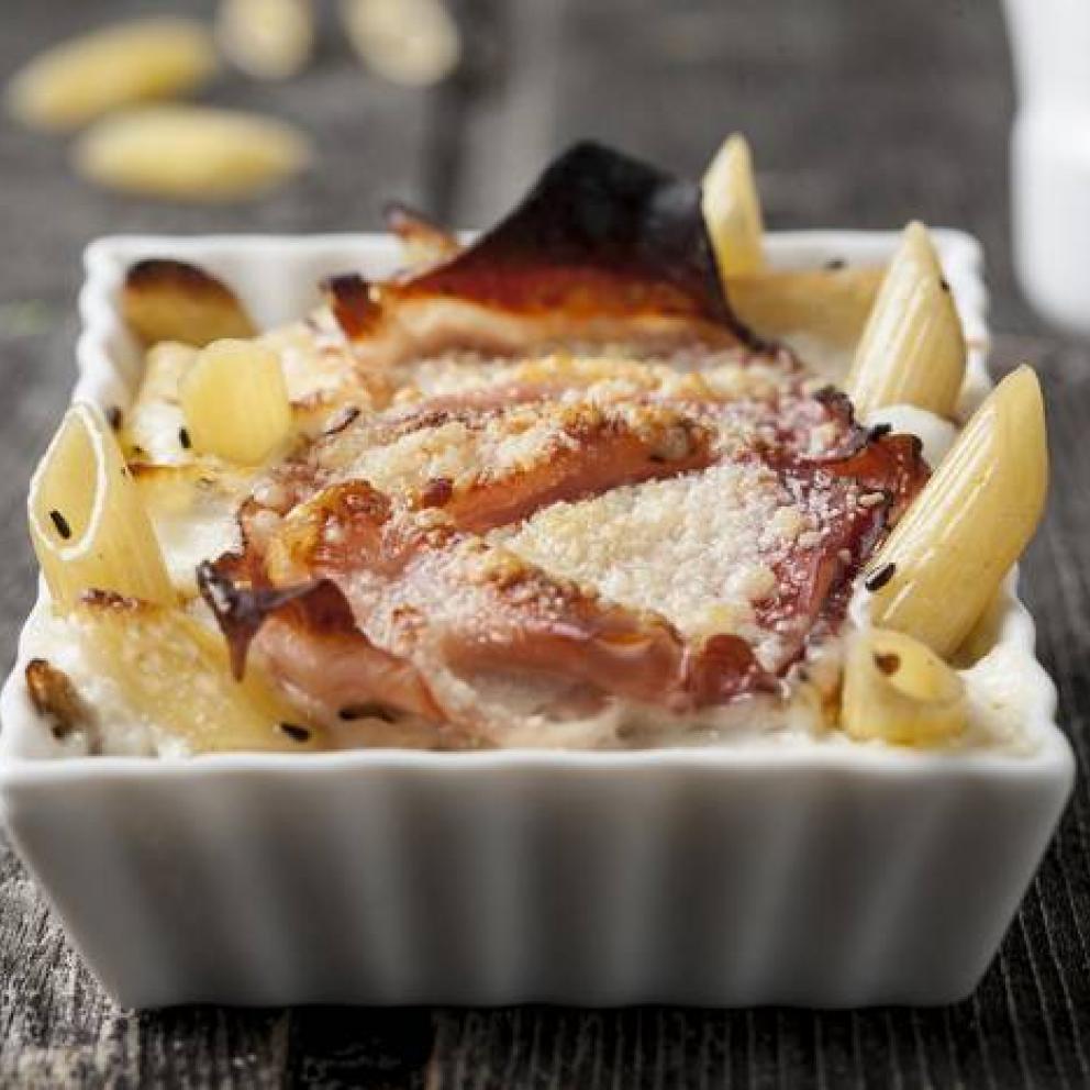 Pasticcio di pasta e speck
