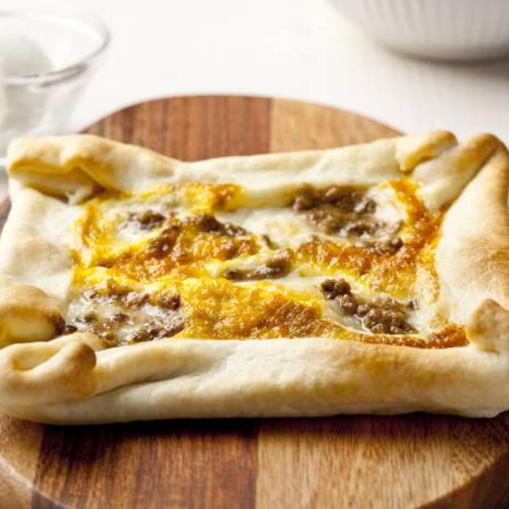 Torta salata con pesto