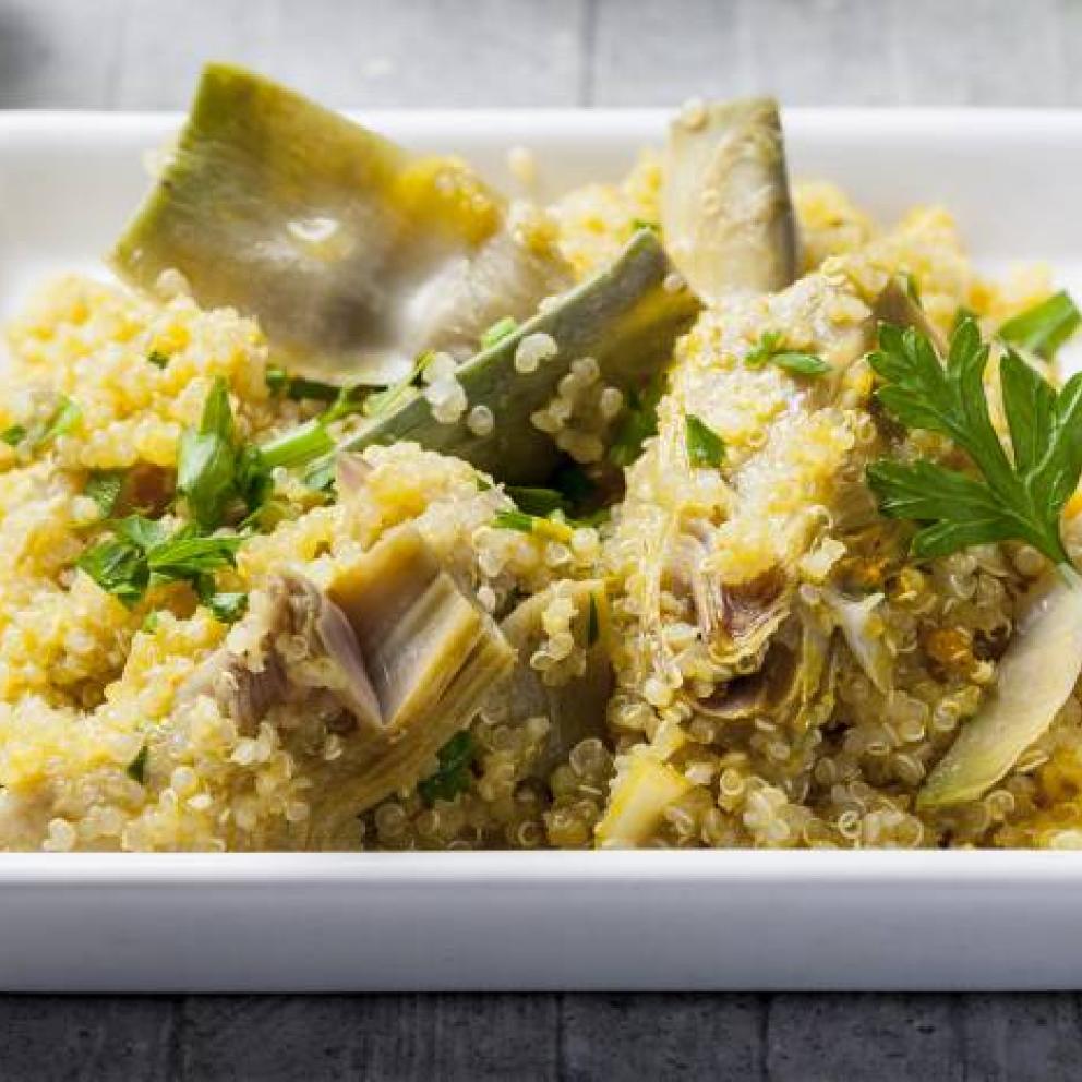 Quinoa saltata con carciofi