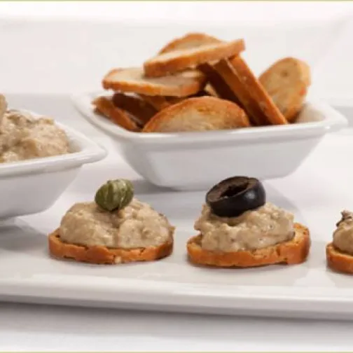 Crema di melanzane con crostini