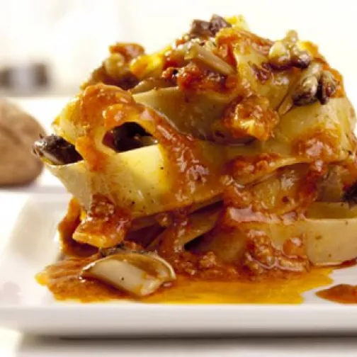 Pappardelle ai funghi e noci