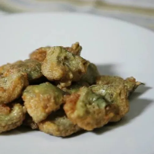 Fritto di carciofi alla romana