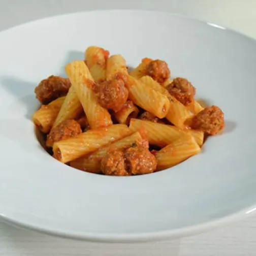 Pasta con le polpette