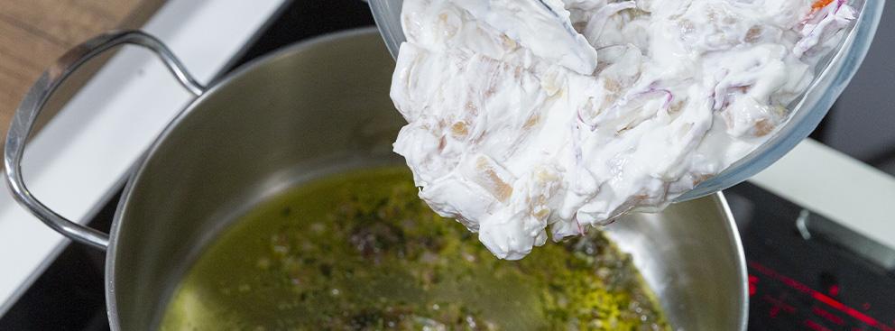 Spezzatino di pollo allo yogurt