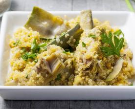 Quinoa saltata con carciofi